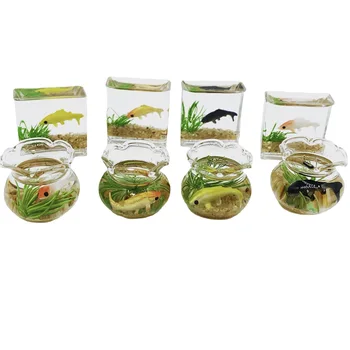 1 шт. миниатюрный кукольный домик Квадратный/круглый Крошечный стеклянный аквариум с рыбками, имитация карпа из смолы, зеленой травы, Микро-ландшафтная чаша для аквариума