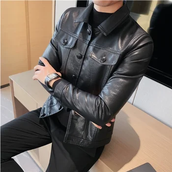 2023 Модные мужские кожаные куртки Slim Fit, однотонный отложной воротник, много карманов, куртка из искусственной кожи, мужская повседневная уличная одежда в стиле ретро.