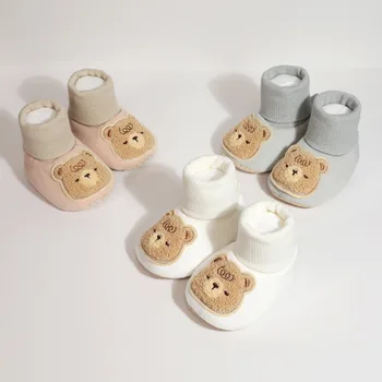 Весенне-осенняя обувь для маленьких мальчиков и девочек, Мультяшный Мишка, Обувь для первых Ходунков, хлопковая теплая обувь для новорожденного