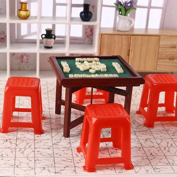 Миниатюрные предметы Стол для Маджонга Красочный стул Мини-вещи Квадратный стул для гостиной Красный табурет 1: 12 Аксессуары для кукольного дома BJD Игрушки