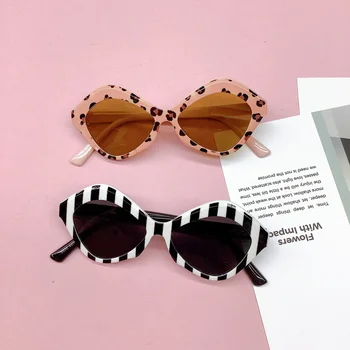 солнцезащитные очки детская мода индивидуальность путешествия Корейская версия Устойчивые к ультрафиолетовому излучению детские солнцезащитные очки вогнутое солнце